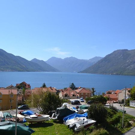 Apartments Dobrisa Котор Экстерьер фото