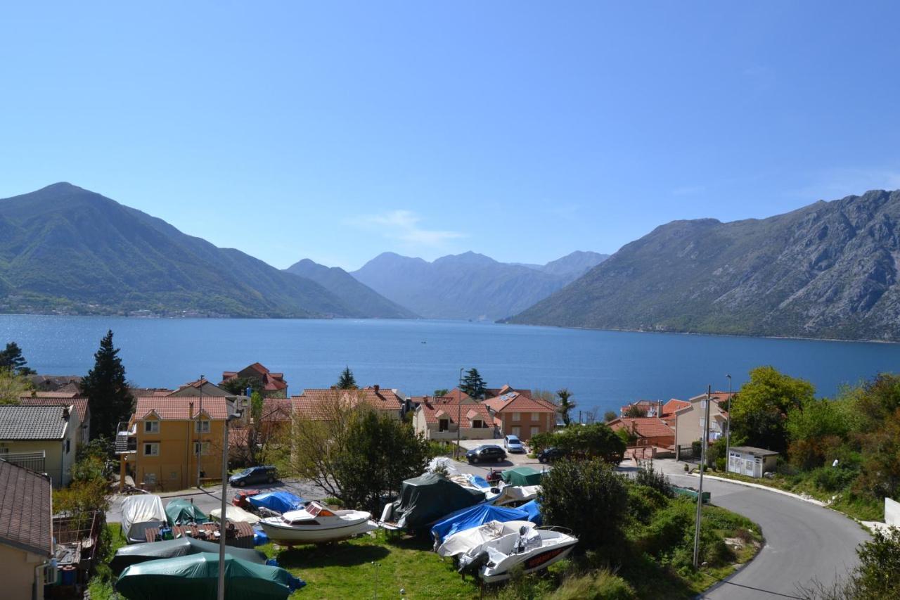 Apartments Dobrisa Котор Экстерьер фото