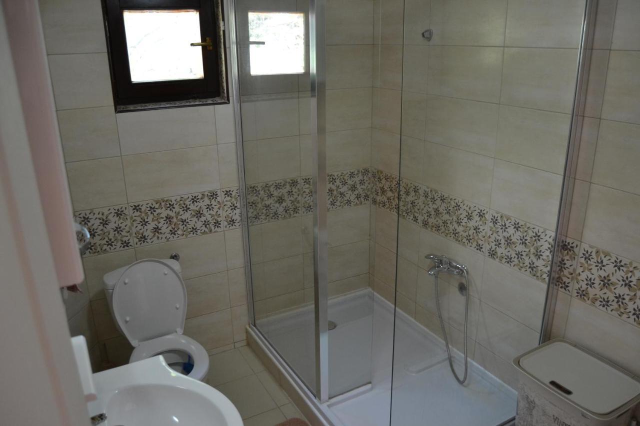 Apartments Dobrisa Котор Экстерьер фото