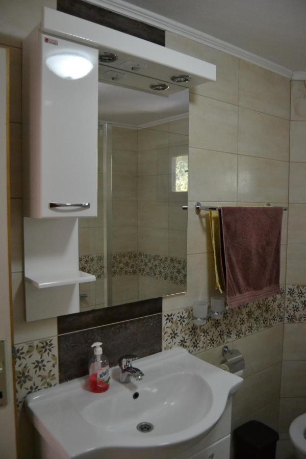 Apartments Dobrisa Котор Экстерьер фото