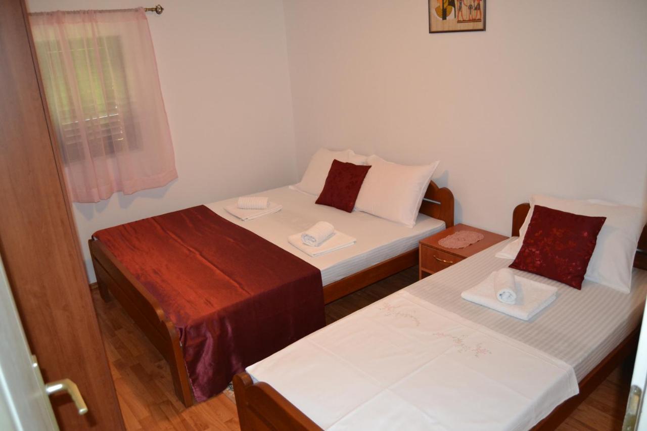 Apartments Dobrisa Котор Экстерьер фото