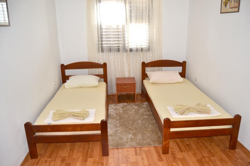Apartments Dobrisa Котор Экстерьер фото