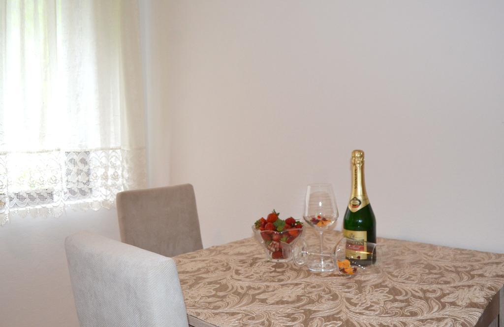 Apartments Dobrisa Котор Экстерьер фото